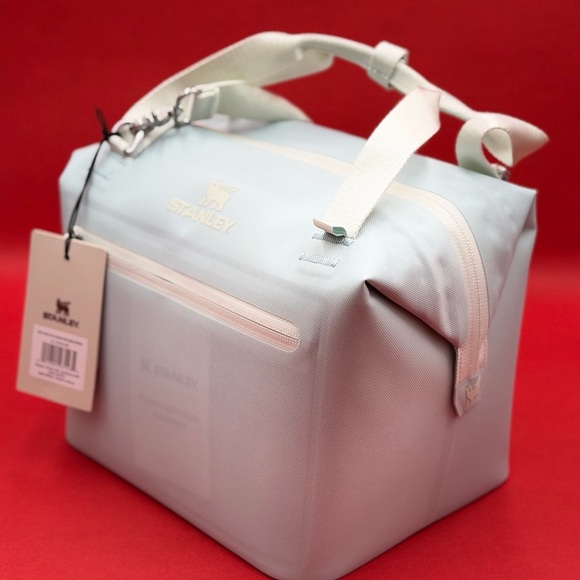 Stanley Julienne Seafoam Green Mini Soft Cooler, New - Picture 9 of 9